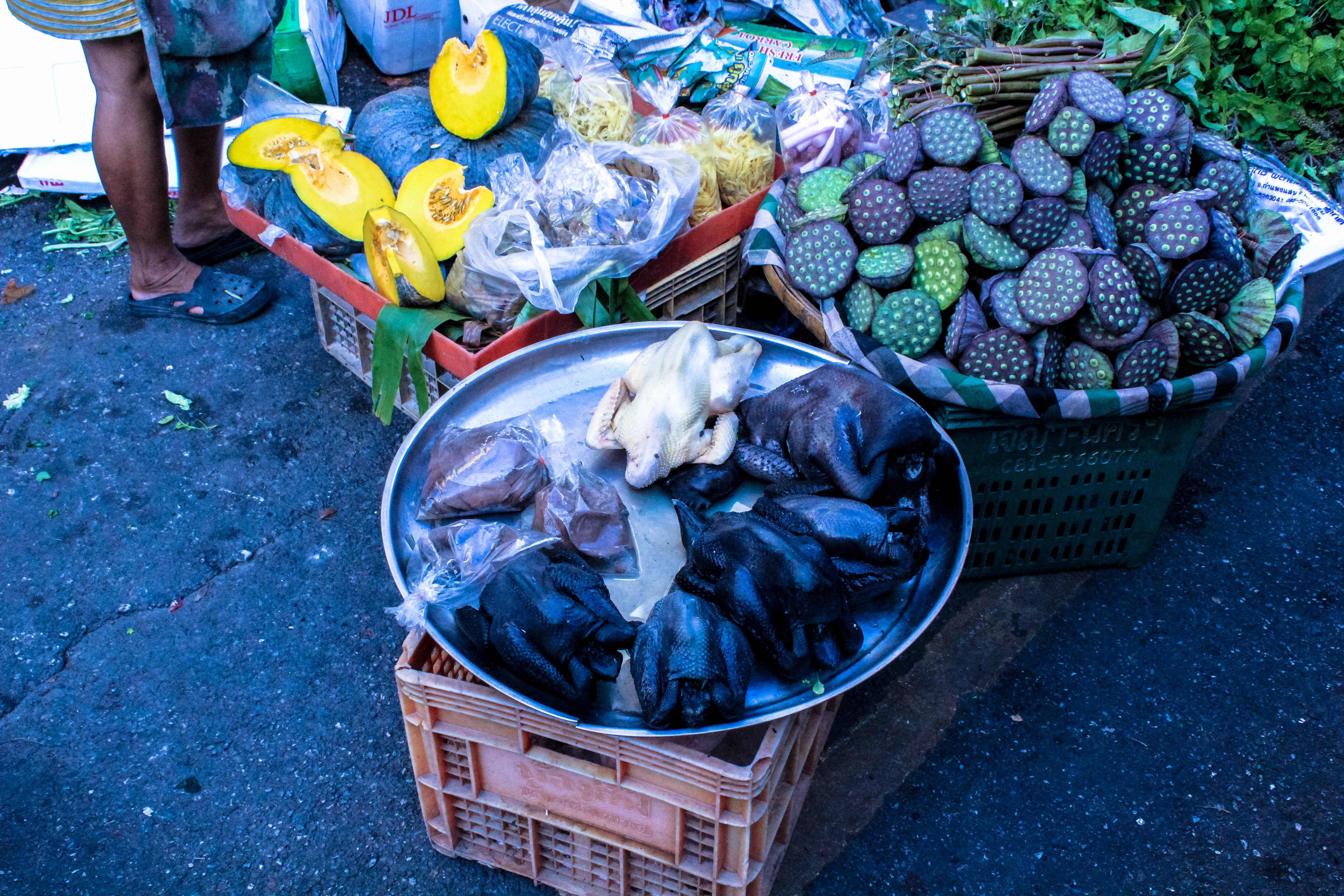 black-chicken-ban-tai-thailand_