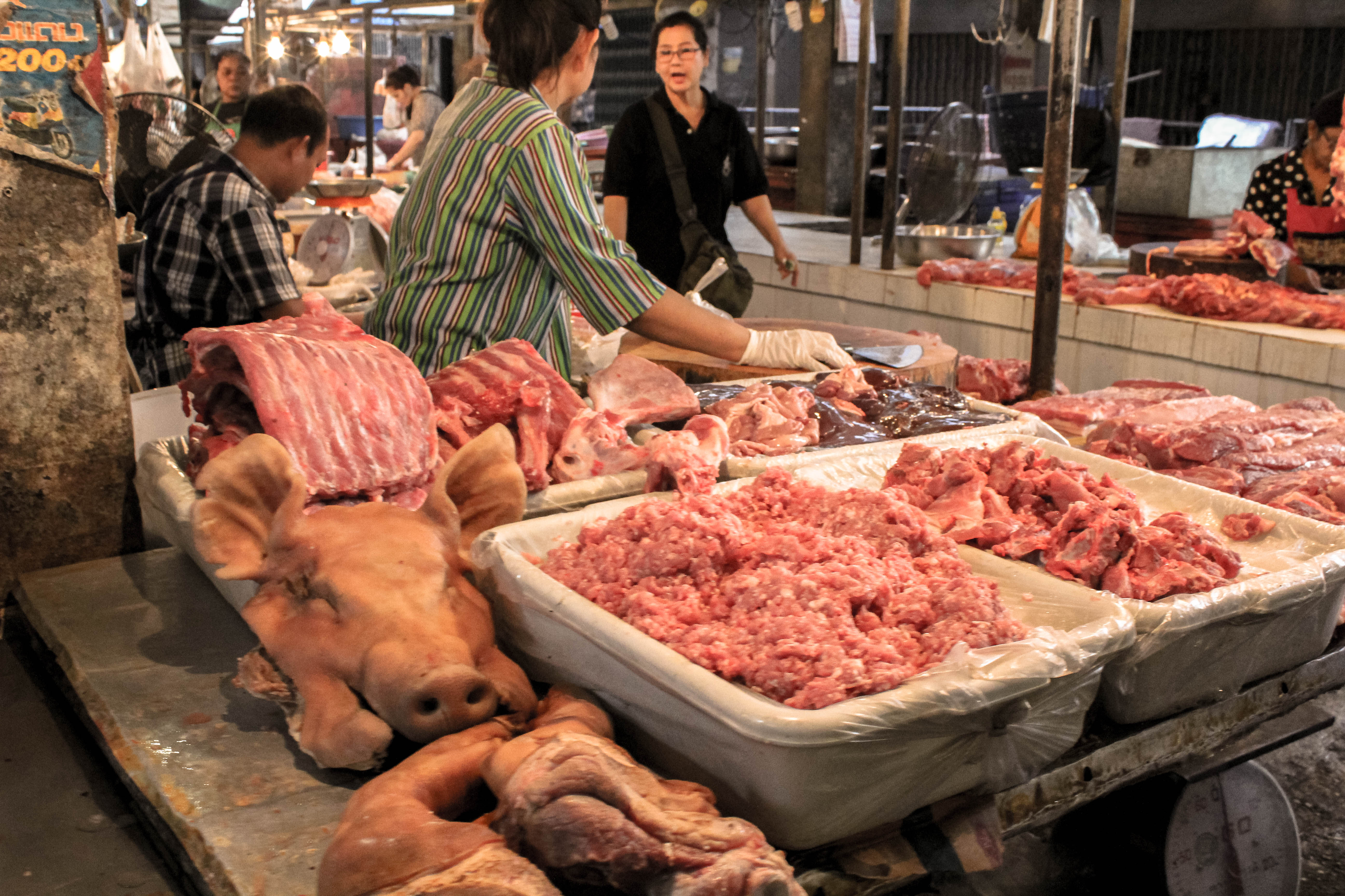 pig-heads-ban-tai-thailand